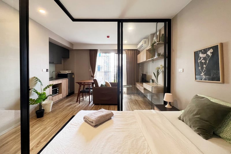 Blossom Condo Sathon-Charoenrat — 1-Bedroom, photo 2
