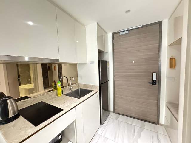 Fynn Asoke — Large 2-Bedroom, photo 4