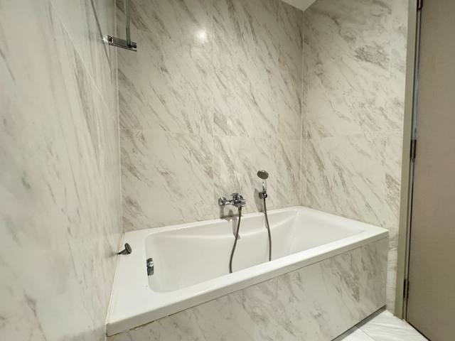 Fynn Asoke — Large 2-Bedroom, photo 9