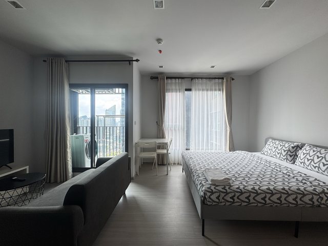 Life Asoke - Rama 9 — Studio, photo 2