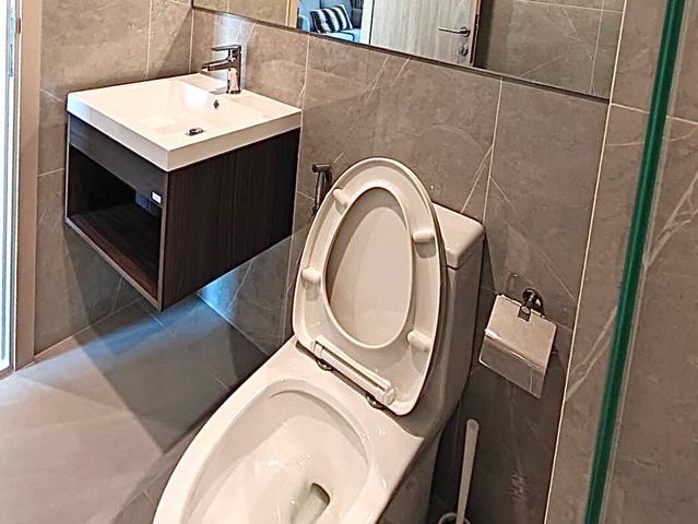 Nue District R9 — 1-Bedroom, photo 9