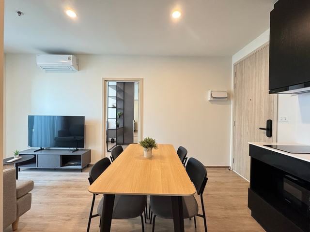Nue District R9 — Large 2-Bedroom, photo 6